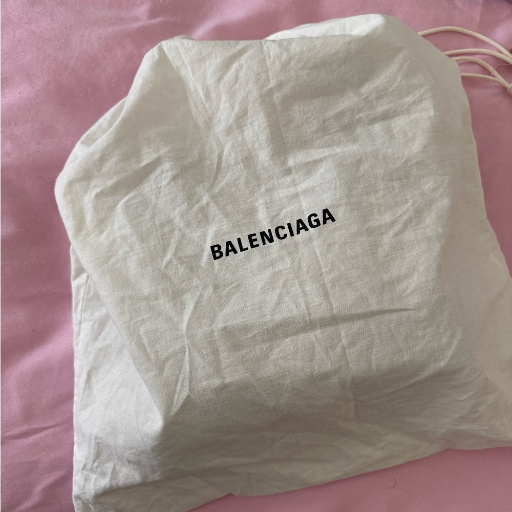 Balenciaga Red Interior Bag - Picture 11 of 11